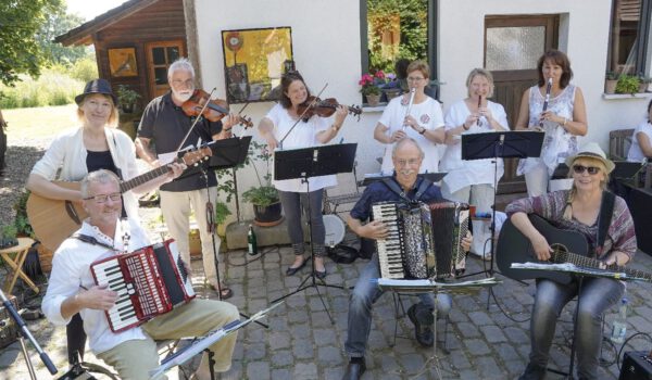 Sommerfest im Künstlergarten